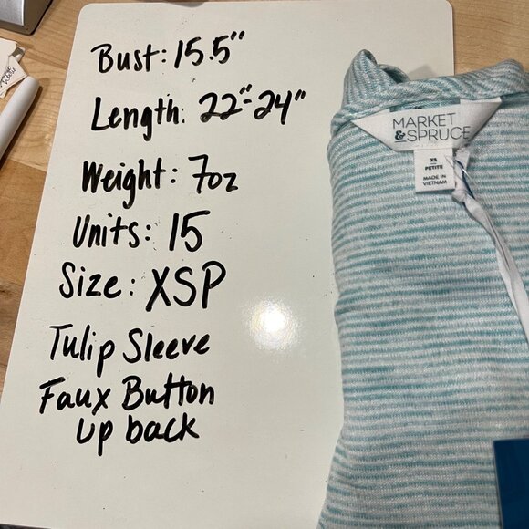 Market & Spruce Striped Tulip Sleeve Top Faux Button Back Blue Size XSP NWT - Picture 9 of 9